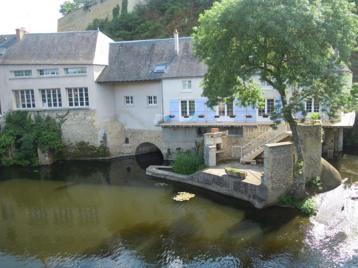 Bed and Breakfast Moulin De L'Abbesse Thouars Exterior foto