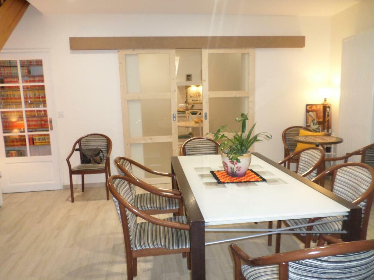 Bed and Breakfast Moulin De L'Abbesse Thouars Exterior foto